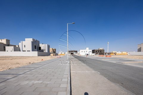 3716m² Land in Abu Dhabi, UAE No. 90986 2
