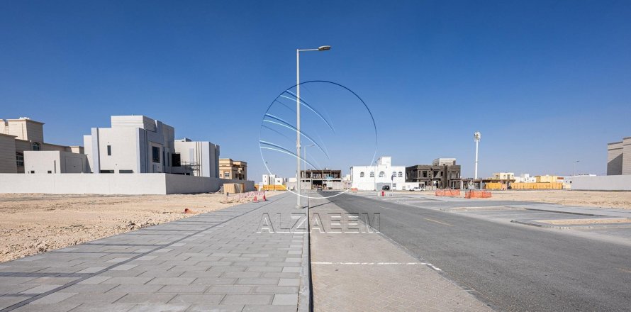 3716m² Land in Abu Dhabi, UAE No. 90986