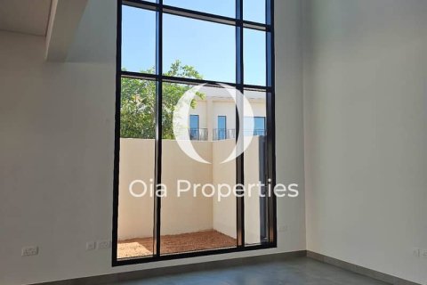 Villa de 4 dormitorios en  Yas Island, UAE No. 103017 5