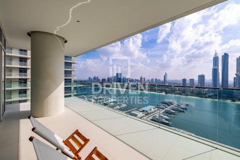 Appartement de 3 chambres à EMAAR Beachfront, UAE No. 84981 5