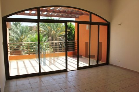 5 غرفة نوم  فيلا في Abu Dhabi Gate City, الإمارات العربية المتحدة رقم 86949 7
