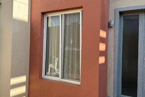 3 bedrooms Villa in Riyadh, Saudi Arabia No. 69207 3