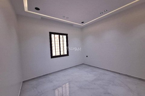 Квартира с 4 спальнями в Эр-Рияд, Саудовская Аравия №69202 1