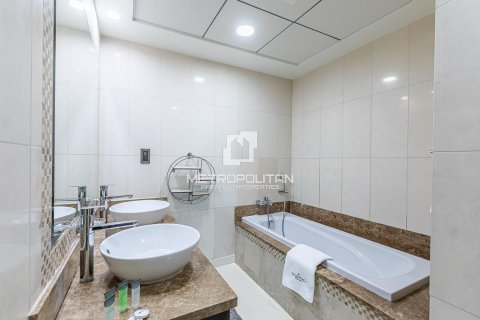 Apartment de 3 dormitorios en Palm Jumeirah, UAE No. 78353 9