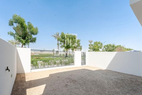 Villa de 3 dormitorios en The Valley, UAE No. 85232 15