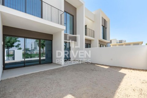 Villa de 3 dormitorios en The Valley, UAE No. 85232 13