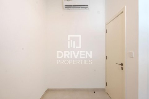 Villa de 3 dormitorios en The Valley, UAE No. 85232 14