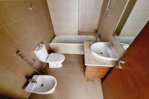 3 bedrooms Townhouse in Abu Dhabi, UAE No. 90337 11