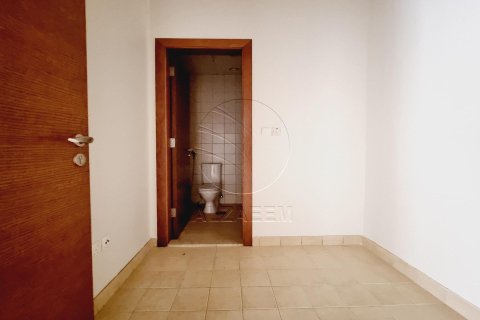 3 bedrooms Townhouse in Abu Dhabi, UAE No. 90337 16