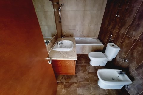 3 bedrooms Townhouse in Abu Dhabi, UAE No. 90337 8