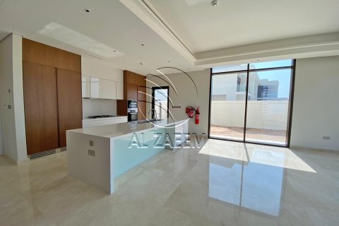 5 bedrooms Villa on the Saadiyat Island, UAE No. 90336 14