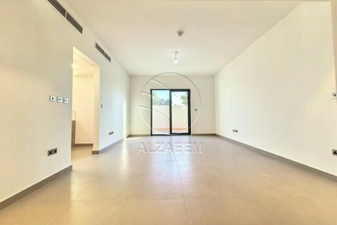 2 bedrooms Townhouse on the Yas Island, UAE No. 90322 18