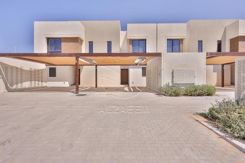 2 bedrooms Townhouse on the Yas Island, UAE No. 90322 2
