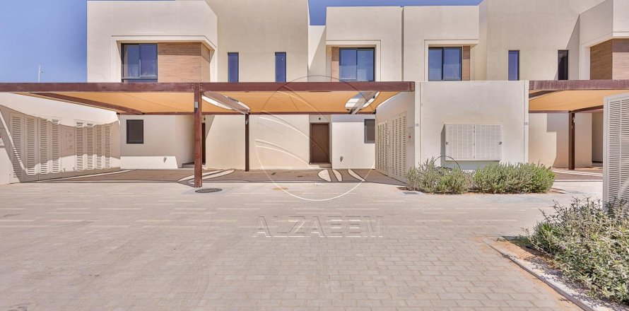 2 bedrooms Townhouse on the Yas Island, UAE No. 90322