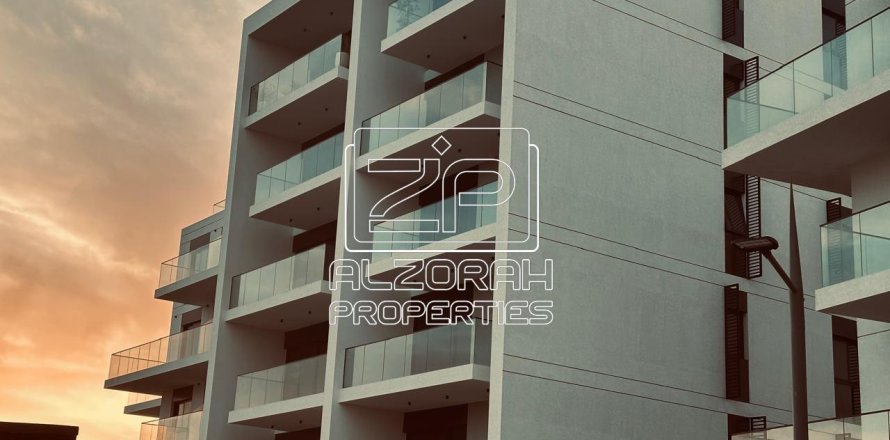 Квартира с 3 спальнями в Al Zorah, ОАЭ №76322