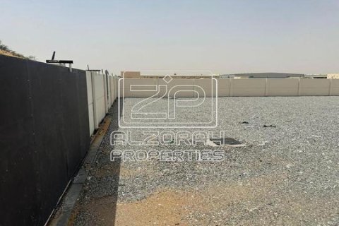 Land de 1858m² à Emirates Modern Industrial, UAE No. 76320 2