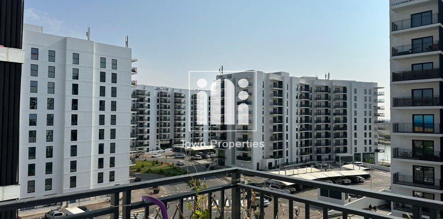Appartement de 3 chambres à WATER'S EDGE Yas Island, UAE No. 97588