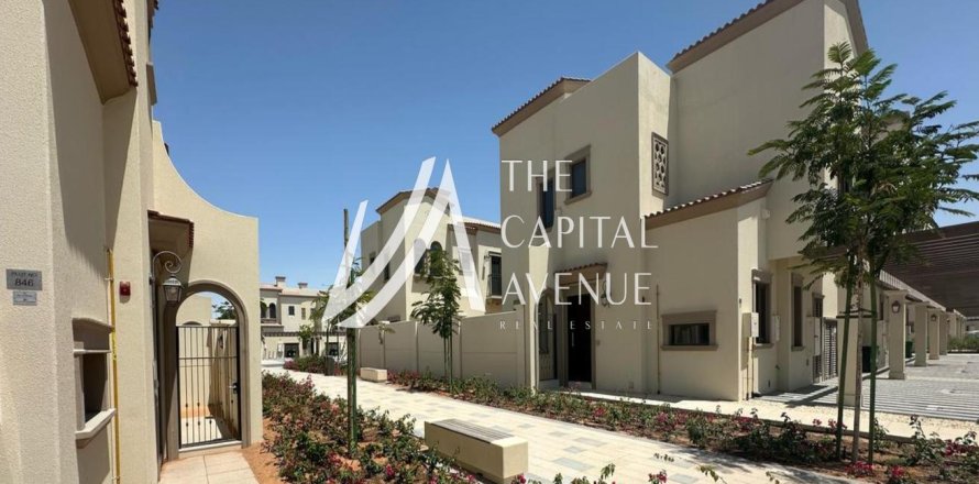 Townhouse de 3 dormitorios en Khalifa City, UAE No. 86839