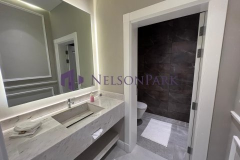 7 bedrooms Villa in Doha, Qatar No. 58124 14