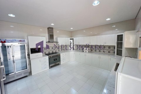 7 bedrooms Villa in Doha, Qatar No. 58124 23