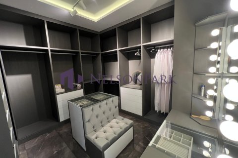 7 bedrooms Villa in Doha, Qatar No. 58124 9