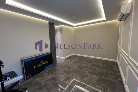 7 bedrooms Villa in Doha, Qatar No. 58124 20