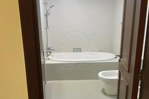 Villa de 3 dormitorios en Baniyas, UAE No. 91031 3