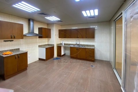 Villa de 3 dormitorios en Baniyas, UAE No. 91031 7