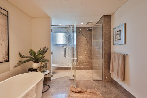 Villa de 5 dormitorios en Abu Dhabi, UAE No. 91032 15