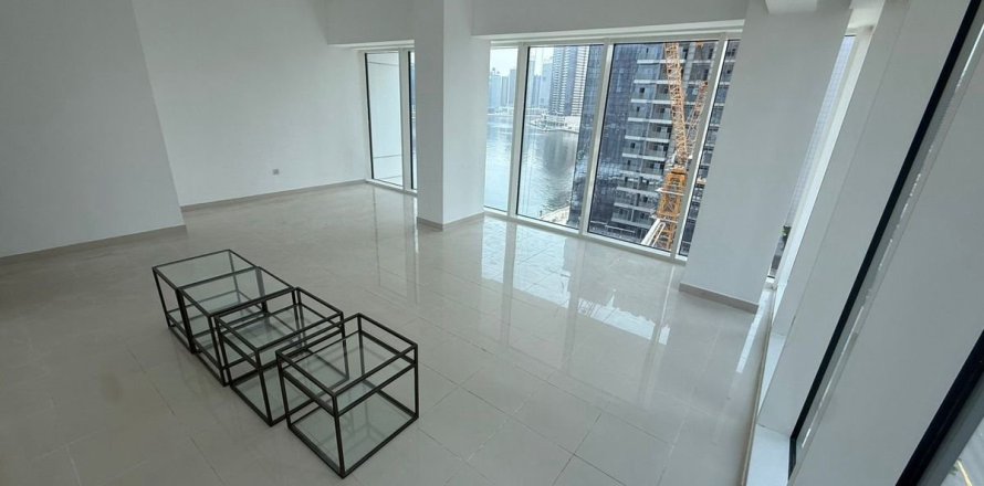 Appartement de 2 chambres à Business Bay, UAE No. 100583