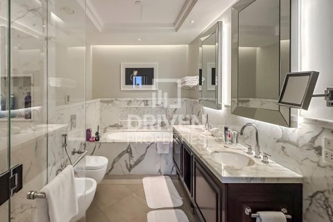 2 bedrooms Apartment in Downtown Dubai (Downtown Burj Dubai), UAE No. 84356 11