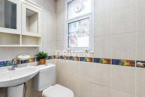 4 bedrooms Villa in Mirdif, UAE No. 84357 8