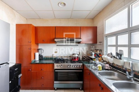 4 bedrooms Villa in Mirdif, UAE No. 84357 9