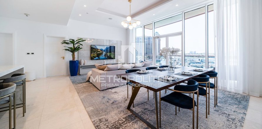 Квартира с 2 спальнями в Tiara Residences, ОАЭ №40297