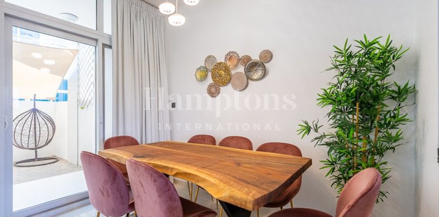 Townhouse de 3 dormitorios en Dubai, UAE No. 72709