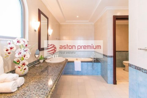 4 bedrooms Villa in Palm Jumeirah, UAE No. 86112 20