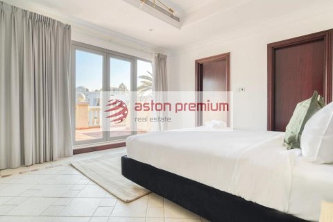 4 bedrooms Villa in Palm Jumeirah, UAE No. 86112 23