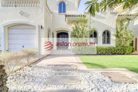 4 bedrooms Villa in Palm Jumeirah, UAE No. 86112 29