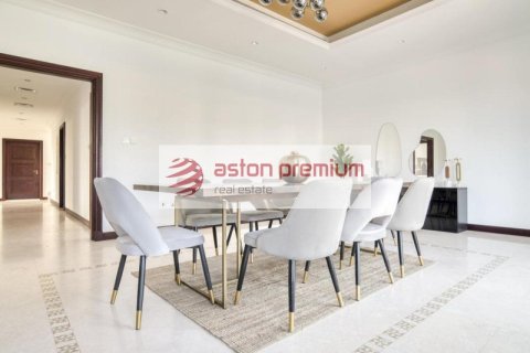 4 bedrooms Villa in Palm Jumeirah, UAE No. 86112 7
