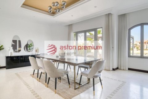 4 bedrooms Villa in Palm Jumeirah, UAE No. 86112 6