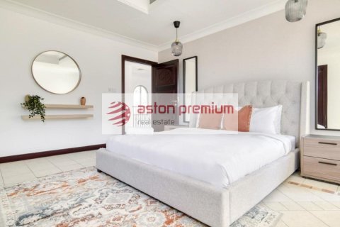 4 bedrooms Villa in Palm Jumeirah, UAE No. 86112 17