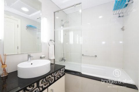 2 غرف نوم شقة في وسط مدينة دبي, الإمارات العربية المتحدة رقم 102825 14