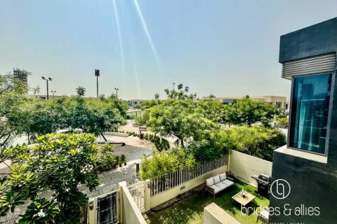 4 غرف نوم فيلا في دبي هيلز استيت, الإمارات العربية المتحدة رقم 102824 3