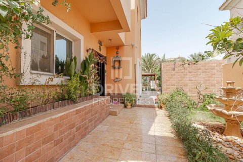 3 bedrooms Villa in Al Reem, UAE No. 85142 6