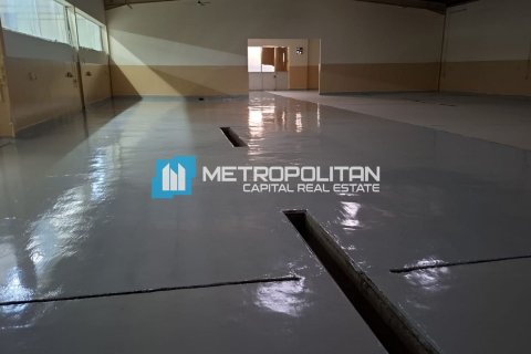 3399.9m² Warehouse in Mussafah, UAE No. 87304 3