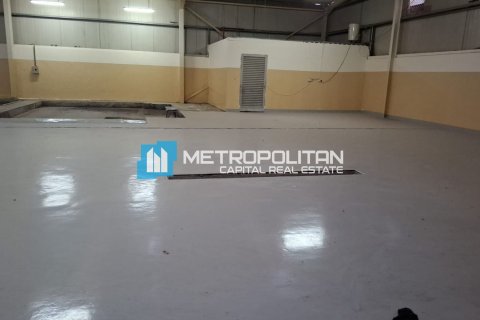 3399.9m² Warehouse in Mussafah, UAE No. 87304 10