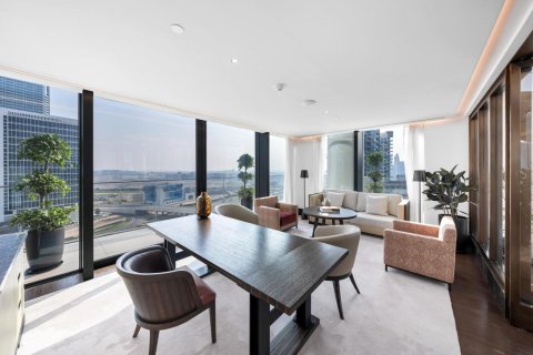 Apartment de 4 dormitorios en Dorchester Collection Dubai, UAE No. 99865 6