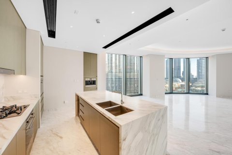 Apartment de 4 dormitorios en Opera District, UAE No. 99866 4