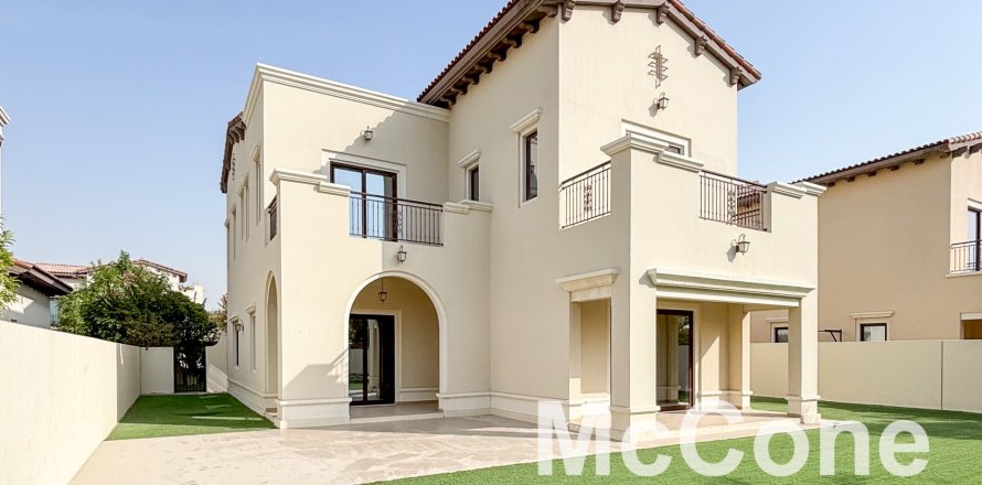 Villa de 6 dormitorios en Rosa, UAE No. 74179