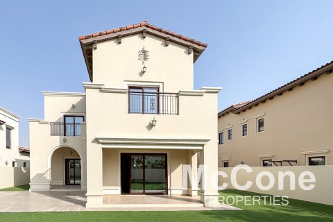 Villa de 6 dormitorios en Rosa, UAE No. 74179 22